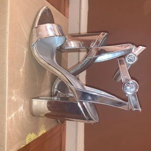 Silver block Heel